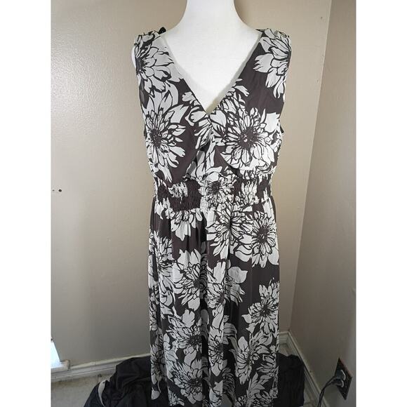 Lane Bryant Dresses & Skirts - Lane Bryant Dress Brown Floral Wrap Top Sheer Over Lining Sz 16 Sleeveless Flowy
